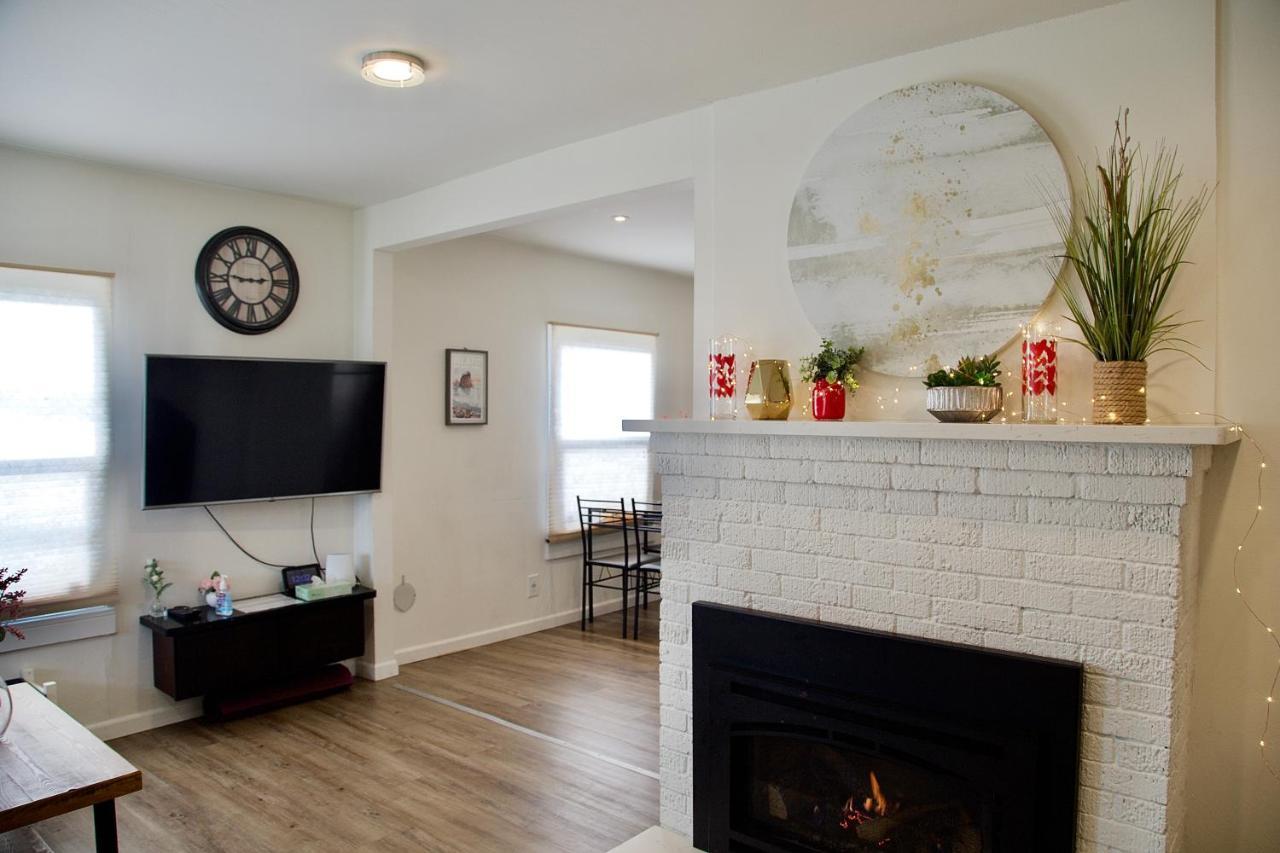 Cozy Home Conveniently Located With King Bed 塔科马 外观 照片
